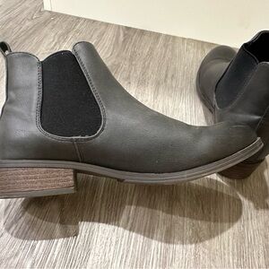 Women’s Brown Vegan Leather Chelsea Boots
